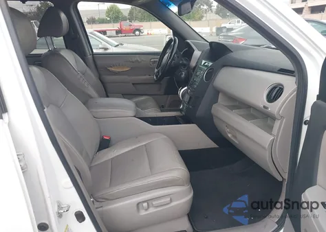 2010 Honda Pilot Touring z USA, uszkodzony, nr VIN 5FNYF3H85AB003993